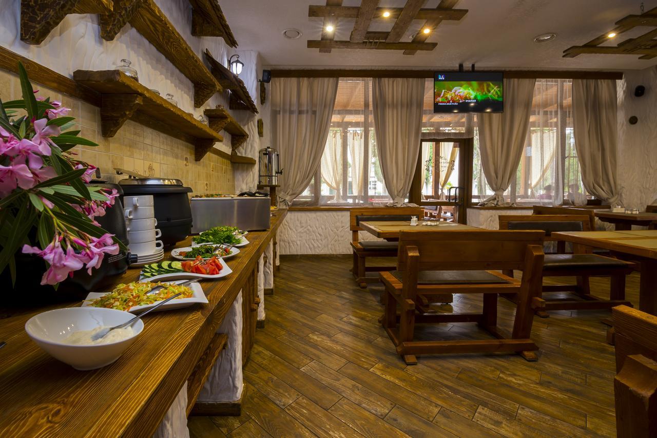 Napra Hotel Tsandrypsh Bagian luar foto