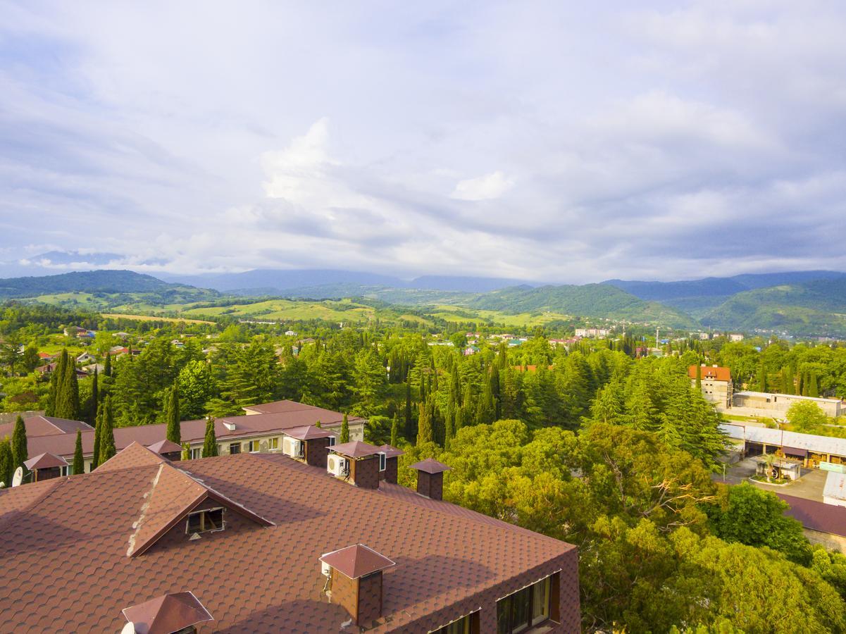 Napra Hotel Tsandrypsh Bagian luar foto