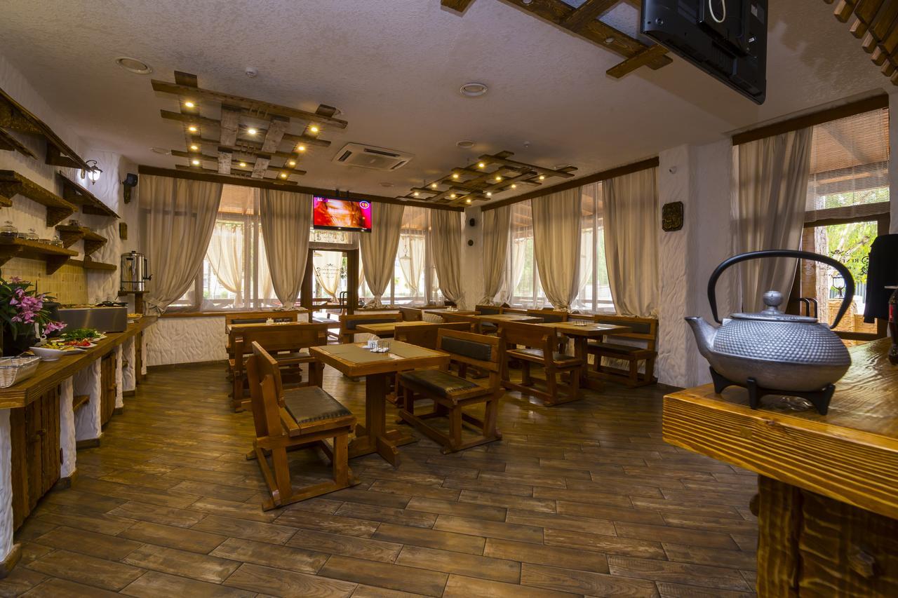 Napra Hotel Tsandrypsh Bagian luar foto