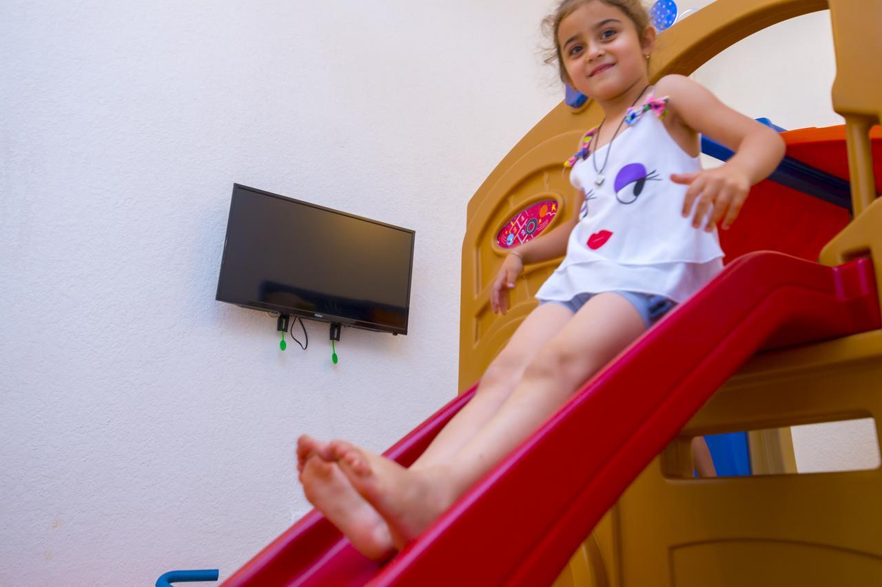 Napra Hotel Tsandrypsh Bagian luar foto