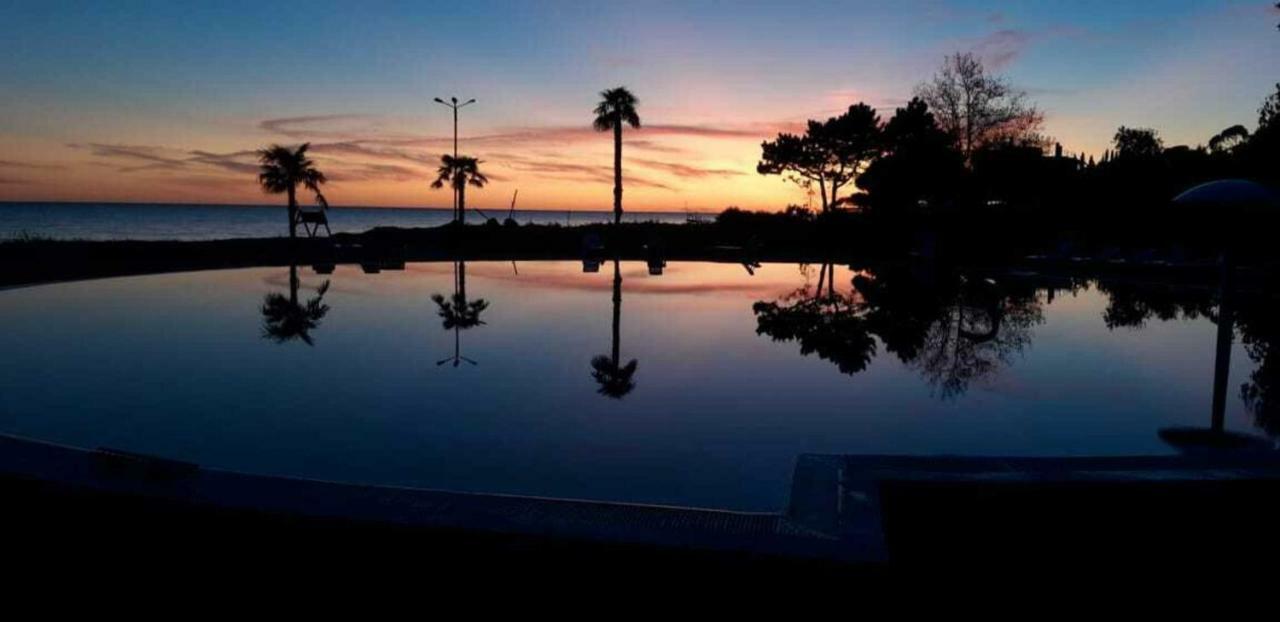 Napra Hotel Tsandrypsh Bagian luar foto